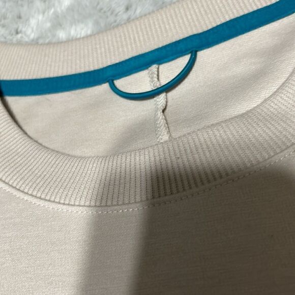 Cream Heavy Weight Shirt / Crewneck - Picture 7 of 8